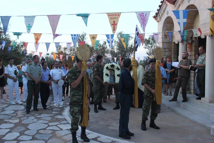 Περιφορά της εικόνας του Αποστόλου Παύλου στο στρατόπεδο 