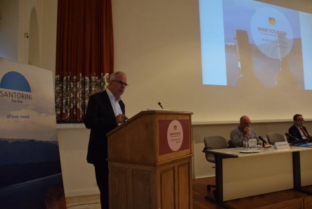 Ο Υπουργός Αγροτικής Ανάπτυξης στο Διεθνές Συνέδριο Οινικού Τουρισμού στη Θήρα