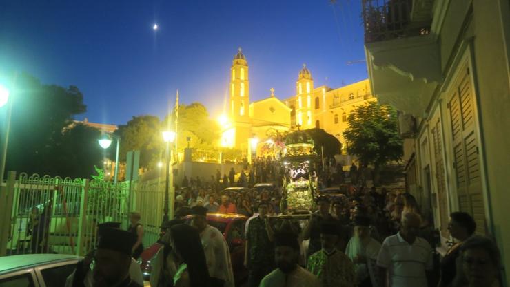 Πάνδημος εορτασμός στον ιστορικό Μητροπολιτικό ναό της Ερμούπολης