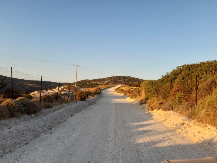 Αποκατάσταση οδικού δικτύου στη Μήλο