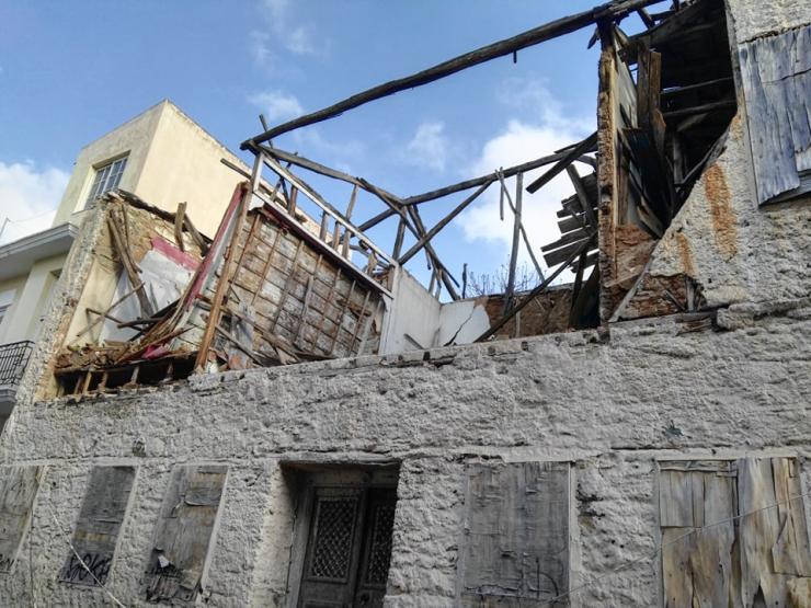  Λύση τώρα(!) για τα καταρρέοντα κτίρια της Ερμούπολης 