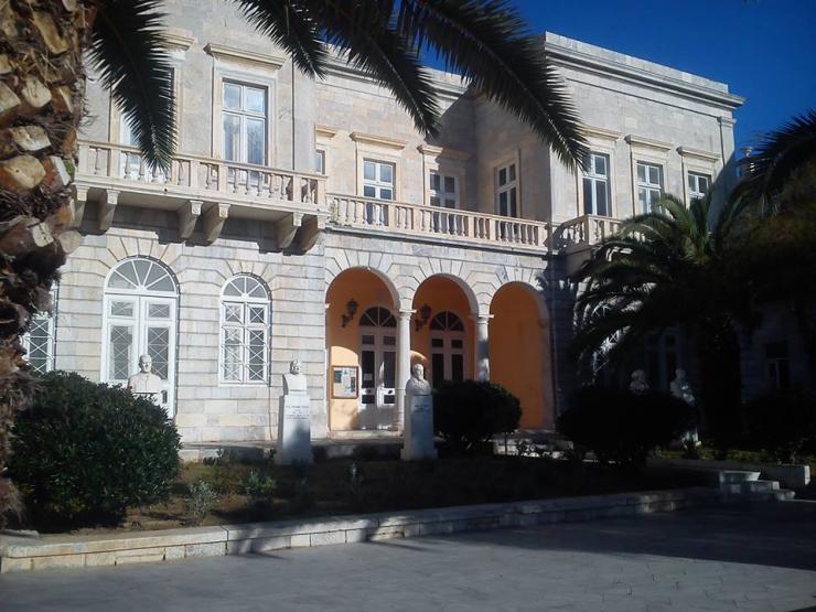 Επαναλειτουργία Δημοτικής Βιβλιοθήκης Ερμούπολης