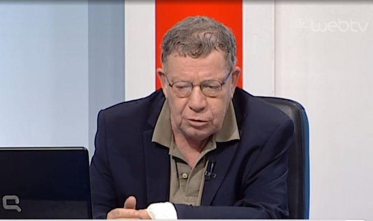 Σύρος: Πέθανε ο γνωστός αναλυτής Ηλίας Νικολακόπουλος 