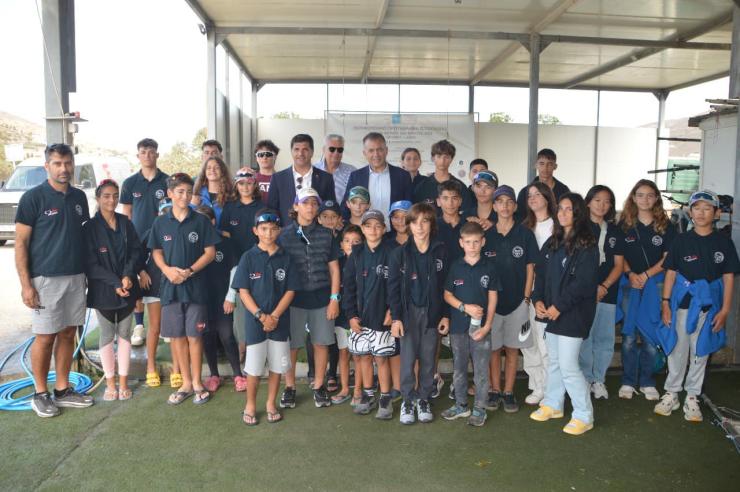 Συνάντηση Γ. Βρούτση με εκπροσώπους των αθλητικών σωματείων Πάρου 