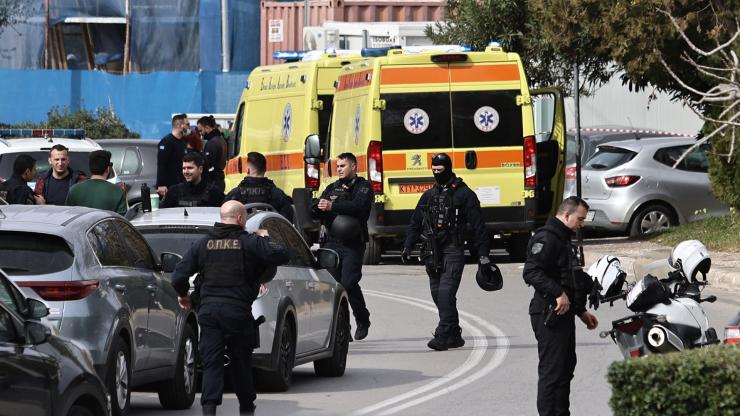 Φονικό στη Γλυφάδα: Η ανακοίνωση της ναυτιλιακής για το μακελειό