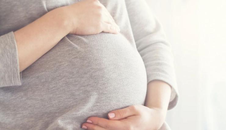 Επίδομα μητρότητας σε μη μισθωτές: Την Τετάρτη η λειτουργία της πλατφόρμας 