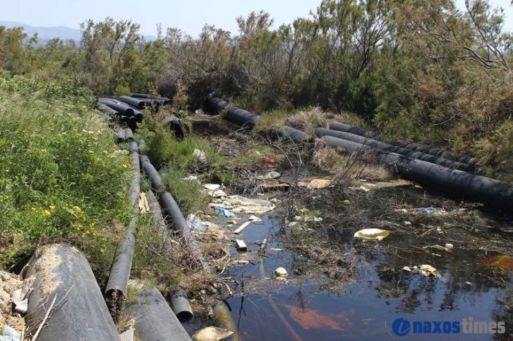 Οργή και αγανάκτηση  για την εικόνα της Αλυκής Χώρας Νάξου