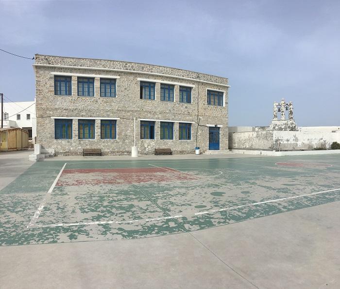 Οι μαθητές «πετούν με ένα βιβλίο»