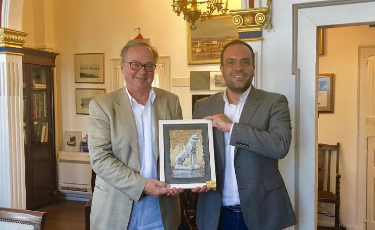 Συνάντηση Δημάρχου Μυκόνου με τον Πρέσβη της Βραζιλίας στην Ελλάδα