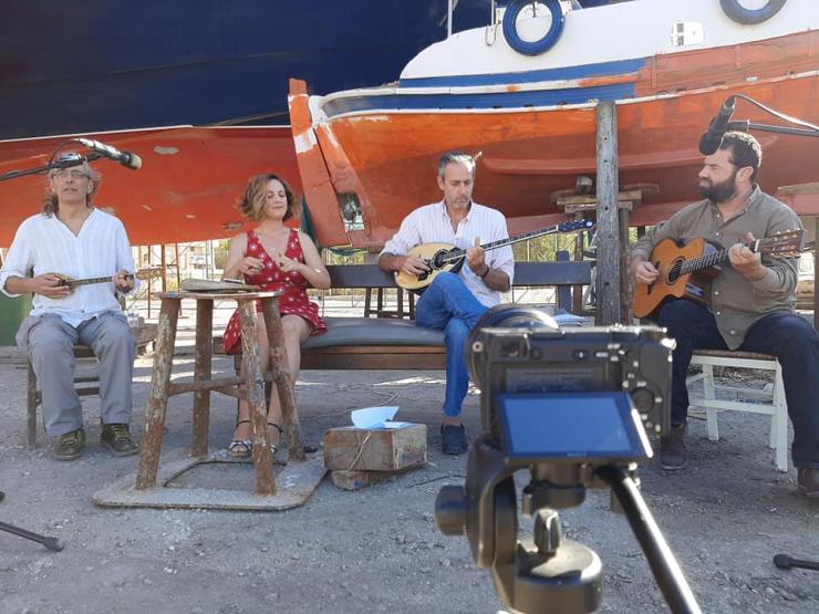 Το ρεμπέτικο και η Σύρος θα ακουστούν δυνατά