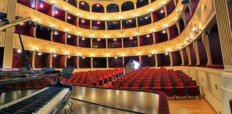 Θωμαή Μενδρινού: “Πάση θυσία ανοιχτοί οι εκθεσιακοί χώροι”