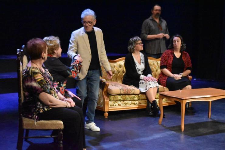 Μια ανατρεπτική κωμωδία