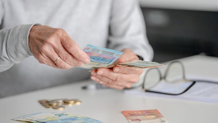 Συντάξεις Απριλίου: Το βράδυ της Τρίτης 24 Μαρτίου η καταβολή των χρημάτων