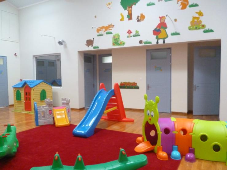 Πρόσκληση σε κατόχους voucher για εγγραφή στους δημοτικούς παιδικούς σταθμούς