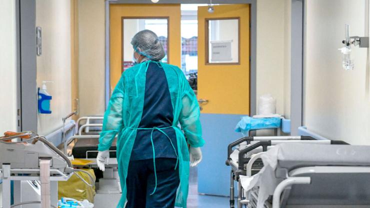ΕΣΥ: Οι ιδιώτες γιατροί δεν θα βελτιώσουν την κατάσταση στα νοσοκομεία - Διαμαρτύρονται οι παθολόγοι