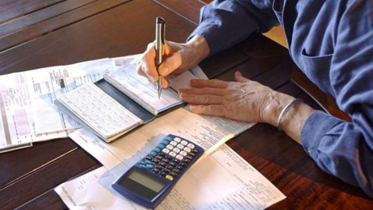 Στα σκαριά νέες μειώσεις εργοδοτικών εισφορών