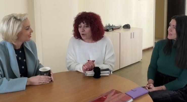 Επίσκεψη της Κατερίνας Μονογυιού στον Φάρο Τυφλών