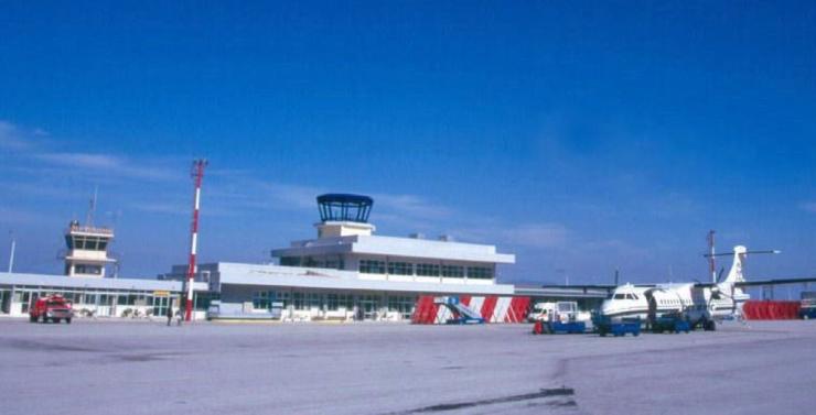 Θρίλερ σε πτήση στη Μυτιλήνη - Αεροπλάνο προσγειώθηκε με ένδειξη φωτιάς στον κινητήρα