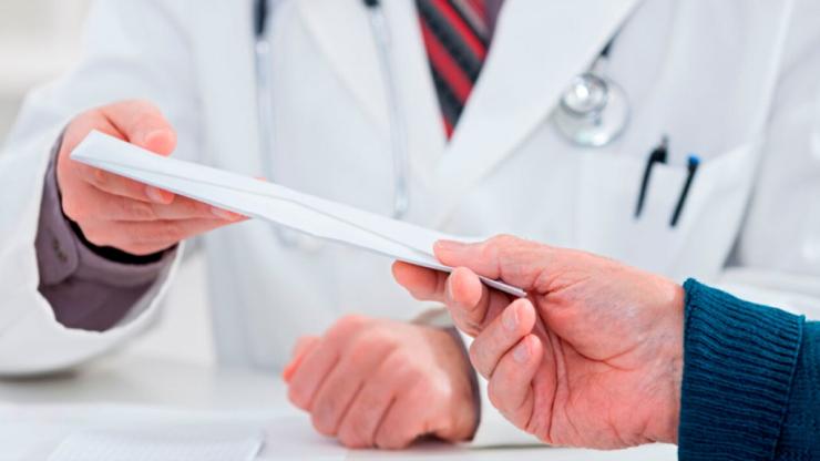 Καρδιοχειρουργός συνελήφθη ενώ έπαιρνε φακελάκι 2.500 ευρώ