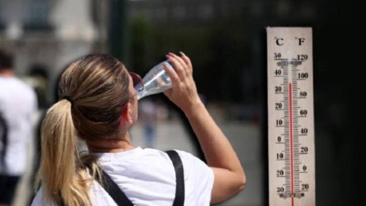 Έκτακτο δελτίο ΕΜΥ: Έρχεται καύσωνας με θερμοκρασίες άνω των 40 βαθμών