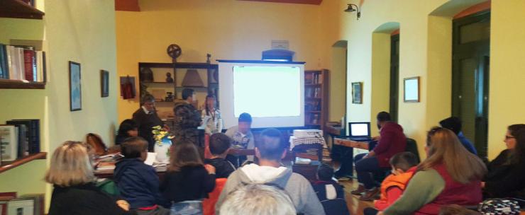 Παρουσίαση εργασίας ΣΤ΄ τάξης Δημοτικού Σχολείου Κορησσίας για το Εργοστάσιο Εμαγιέ