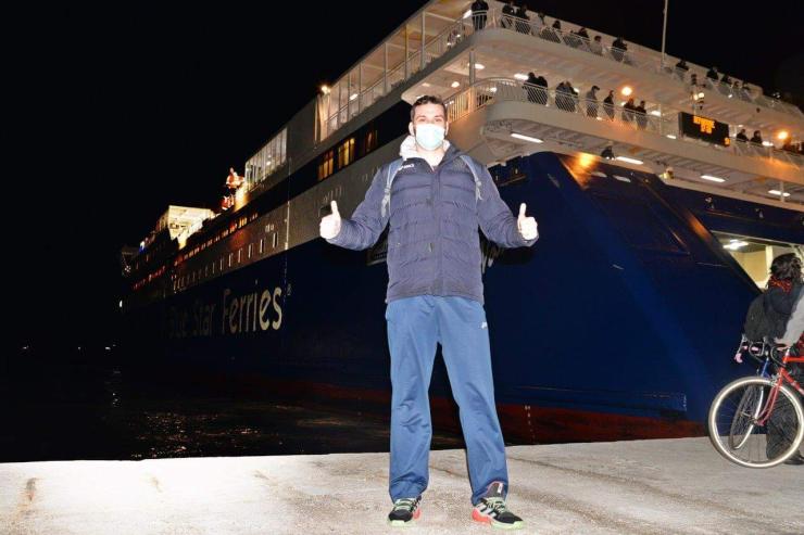 Παίκτης του Φοίνικα Σύρου ONEX και με τη βούλα ο Γιώργος Τζιουμάκας 