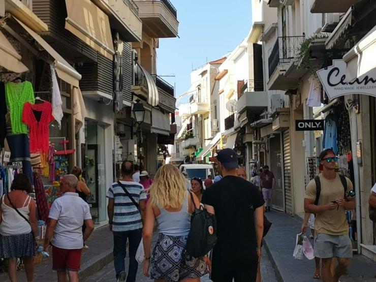 “Στοίχημα” η υγειονομική εικόνα για τον τουρισμό της Κρήτης