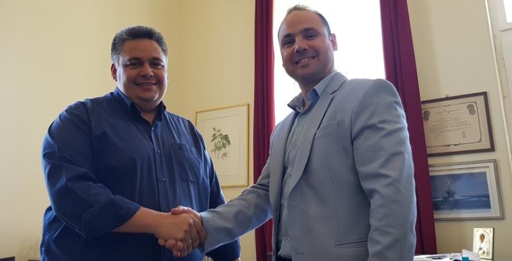 Ντέρμπι και εντάσεις για την εκλογή νέου επάρχου Άνδρου