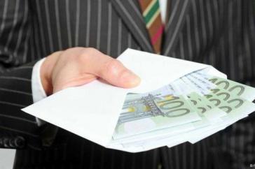 Θήρα: Σύλληψη για αντίσταση και απόπειρα δωροδοκίας 