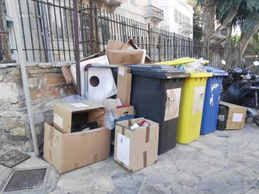 Σύρος: Ανεπάρκεια Δήμου στην αποκομιδή ανακύκλωσης