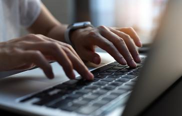 Gigabit voucher: Άνοιξε η πλατφόρμα - Ποιοι οι δικαιούχοι και τα κριτήρια