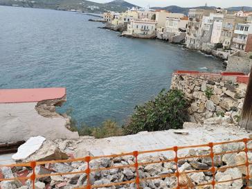 “Πάγωσε” πριν καν αρχίσει η αποκατάσταση στα Βαπόρια 