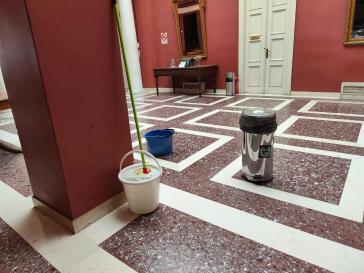 Πλήρης εγκατάλειψη του Πνευματικού Κέντρου Ερμούπολης 