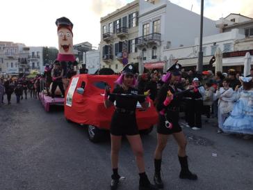 Κέρδισε και το φετινό “στοίχημα” το Συριανό καρναβάλι