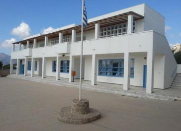 Όχι στη μεταστέγαση του ΓΕΛ Μήλου