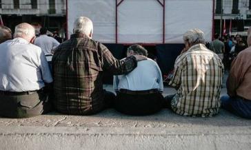 Νωρίτερα οι συντάξεις Μαΐου - Αναλυτικά οι ημερομηνίες πληρωμών