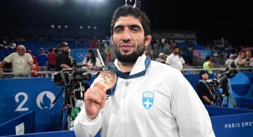 Ολυμπιακοί Αγώνες: Τρομερός Κουρουγκλίεφ κατέκτησε το χάλκινο μετάλλιο στην πάλη