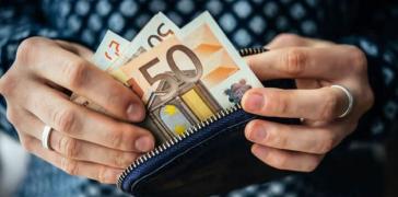 Μείωση εισφορών – αντίβαρο στoν νέο κατώτατο μισθό