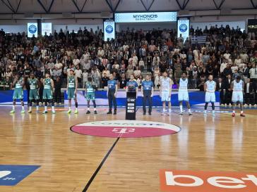 Εντυπωσιακός ο κόσμος της Μυκόνου 